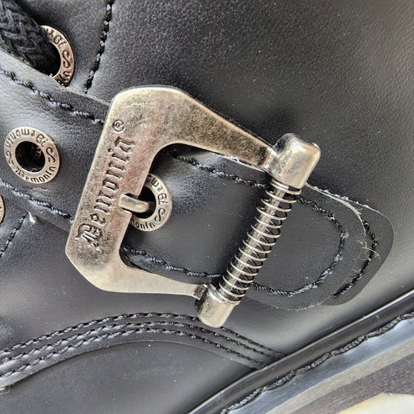 Goth Combat Biker Boots Black Matte Lightning Bolt Tread Bolt 330 - Picture 13 of 14